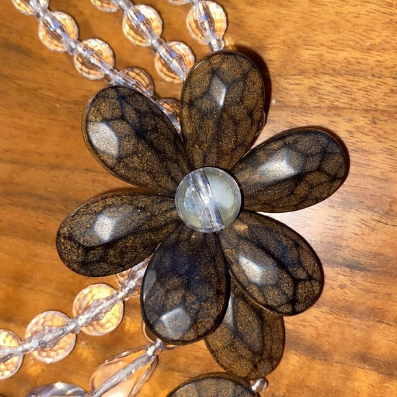 Classy Set Of Clear & Wood like Stone - Picture 3 of 9